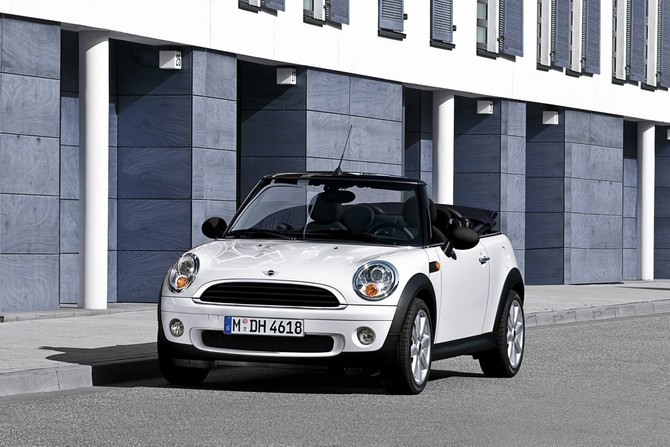 MINI (BMW) MINI One Convertible MINI (BMW) MINI One Convertible
