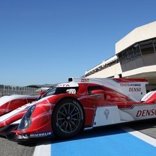 A Second Glance at the Toyota TS030 with Specs, More Pictures and In-Car Video A Second Glance at the Toyota TS030 with Specs, More Pictures and In-Car Video