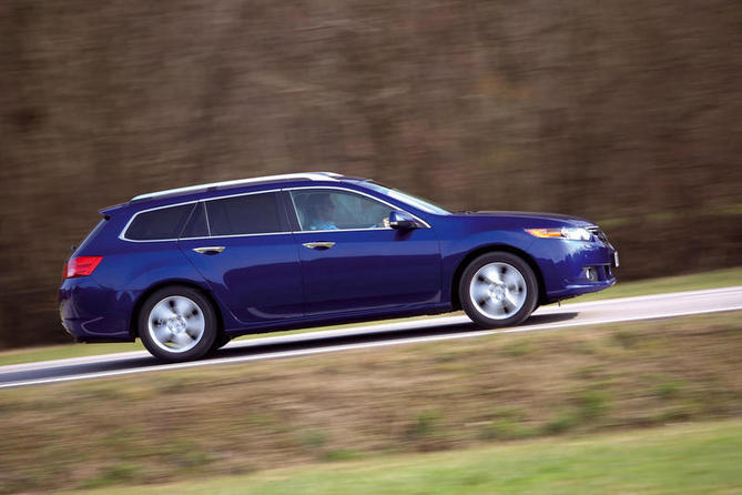Honda Accord Tourer 2.4 Automatic Honda Accord Tourer 2.4 Automatic