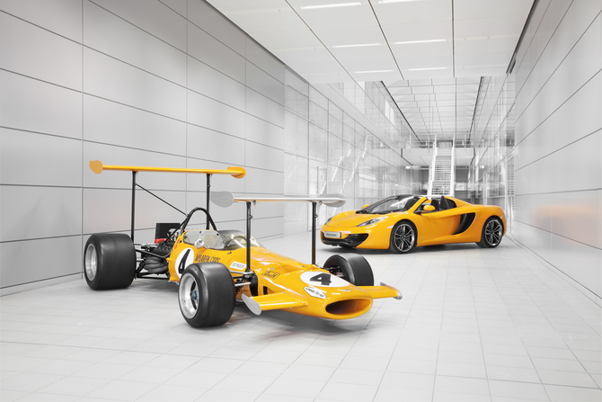 Aujourd’hui, le groupe McLaren emploie plus de 2000 personnes Aujourd’hui, le groupe McLaren emploie plus de 2000 personnes