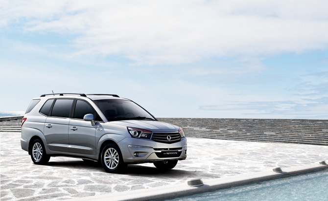 Ssangyong Rodius Turismo Ssangyong Rodius Turismo