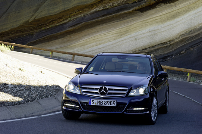 Mercedes-Benz C 180 CDI BlueEfficiency Avantgarde 7G-Tronic Plus Mercedes-Benz C 180 CDI BlueEfficiency Avantgarde 7G-Tronic Plus