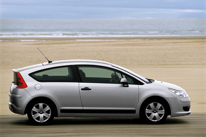 Citroën C4 Coupe 1.4i VTR Citroën C4 Coupe 1.4i VTR