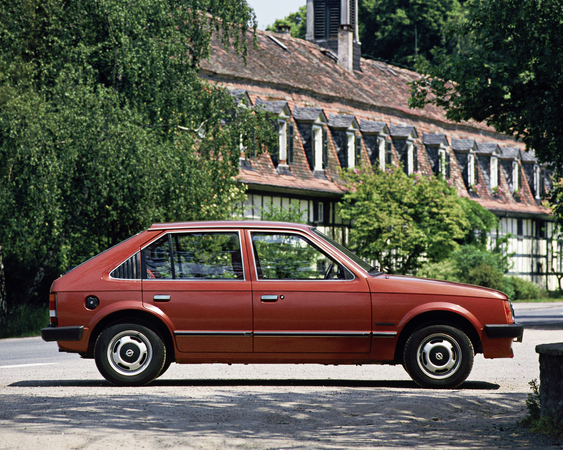 Opel Kadett 1.6 SR Opel Kadett 1.6 SR