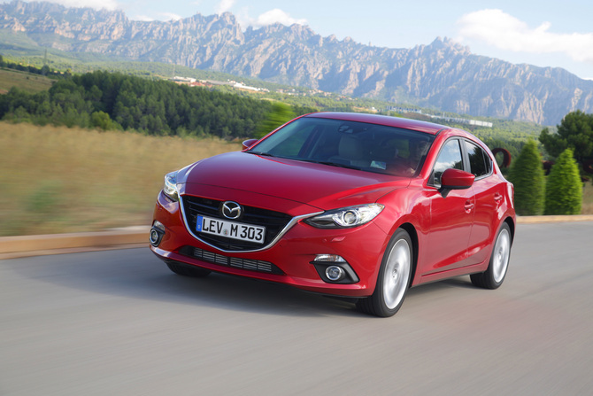 Mazda 3 HB 1.5 SKYACTIV-G Evolve Mazda 3 HB 1.5 SKYACTIV-G Evolve