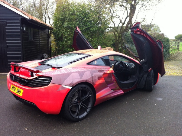 Morning car spotting: doesn't that McLaren look good... Morning car spotting: doesn't that McLaren look good...