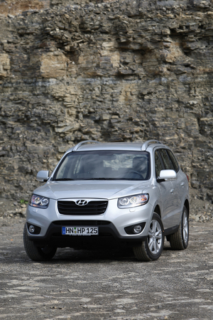 Hyundai Santa Fe 2.2 CRDi 4x2 7Wagon AT Hyundai Santa Fe 2.2 CRDi 4x2 7Wagon AT
