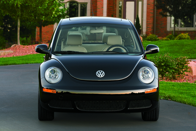 Volkswagen Beetle (modern) Volkswagen Beetle (modern)