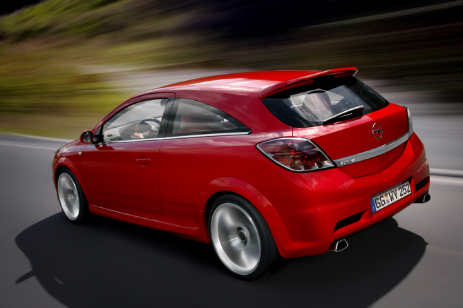 Opel Astra High Performance Concept Opel Astra High Performance Concept