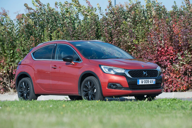 DS DS4 2.0 BlueHDi S&S Sport Chic DS DS4 2.0 BlueHDi S&S Sport Chic
