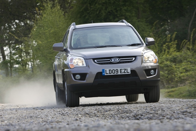 Kia Sportage LX I4 MT 2WD Kia Sportage LX I4 MT 2WD