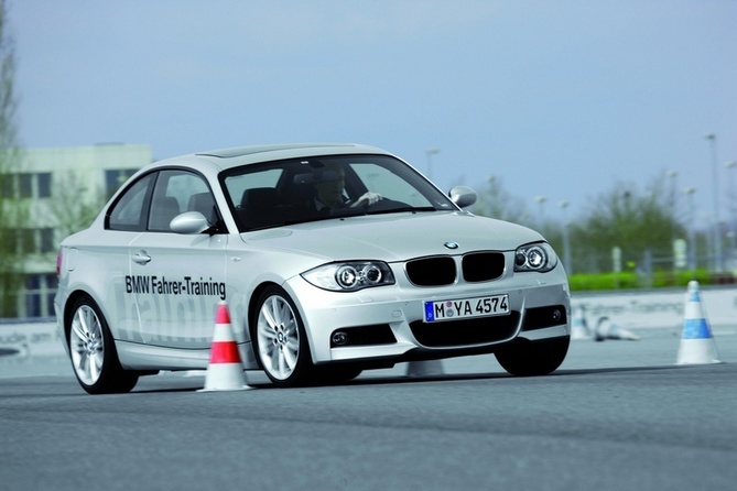 BMW 123d Coupé BMW 123d Coupé
