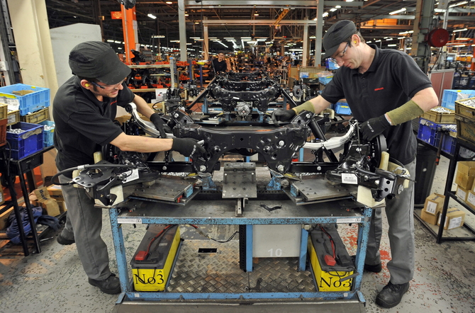 Nissan will expand the Sunderlland plant to build the new car Nissan will expand the Sunderlland plant to build the new car