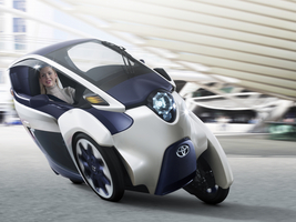 Toyota Will Loan 70 Electric Cars To Grenoble France