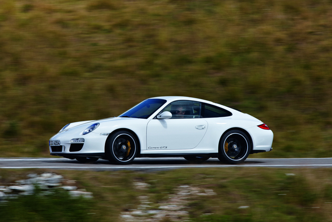 Porsche 911 Carrera GTS (UK) Porsche 911 Carrera GTS (UK)