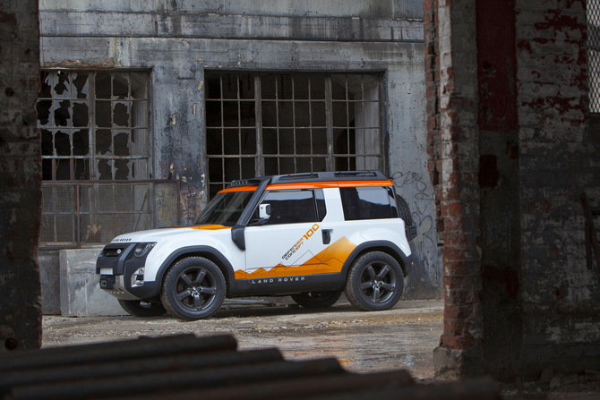 O DC100 será o modelo de entrada da Land Rover no segmento dos SUV compactos O DC100 será o modelo de entrada da Land Rover no segmento dos SUV compactos