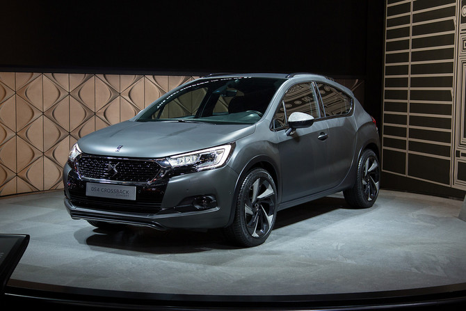 DS DS4 Crossback 1.6 BlueHDi S&S Be Chic DS DS4 Crossback 1.6 BlueHDi S&S Be Chic