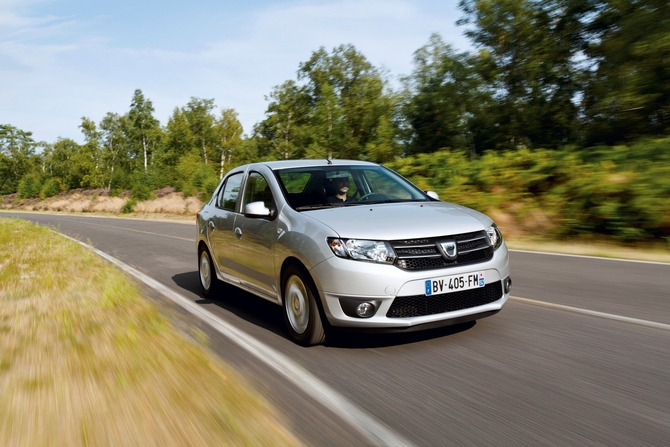 Dacia Logan 1.5 dCi FAP ECO2 Confort Business Dacia Logan 1.5 dCi FAP ECO2 Confort Business