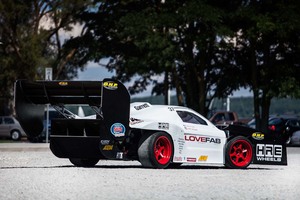The body has been completely modified for more downforce
