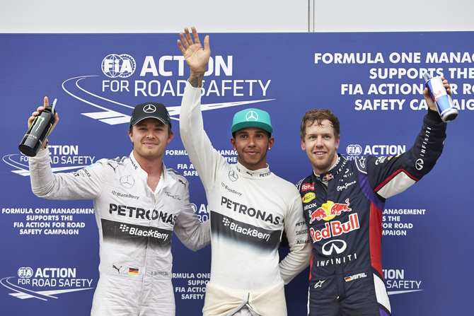 Mercedes alcançou uma dobradinha e Vettel completou o pódio em Kuala Lumpur Mercedes alcançou uma dobradinha e Vettel completou o pódio em Kuala Lumpur