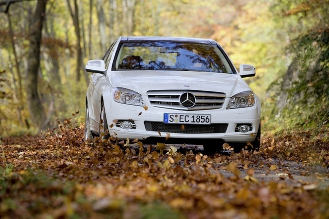 Mercedes-Benz C 320 CDI 4MATIC Mercedes-Benz C 320 CDI 4MATIC