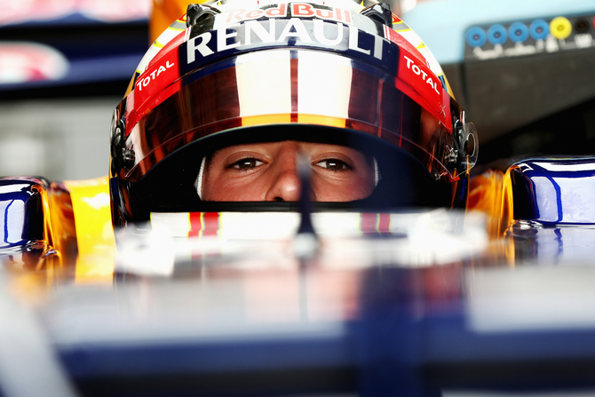 Piloto português saiu muito satisfeito da experiência junto da equipa Red Bull Piloto português saiu muito satisfeito da experiência junto da equipa Red Bull