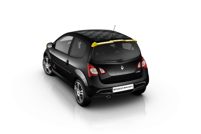 The engine is the same Twingo RS unit with 133hp The engine is the same Twingo RS unit with 133hp