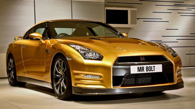 It also auctioned other items signed by Bolt It also auctioned other items signed by Bolt
