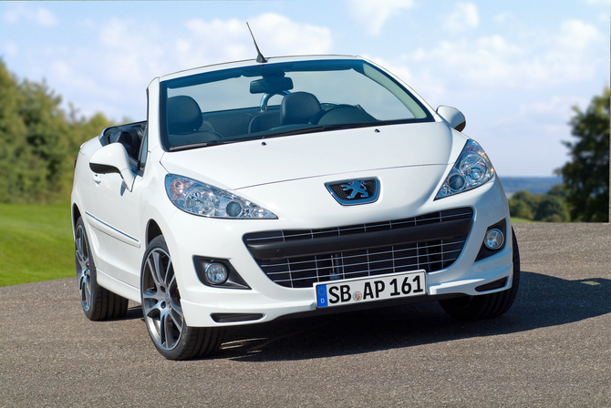 Peugeot 207 CC 1.6 HDi 112 Peugeot 207 CC 1.6 HDi 112