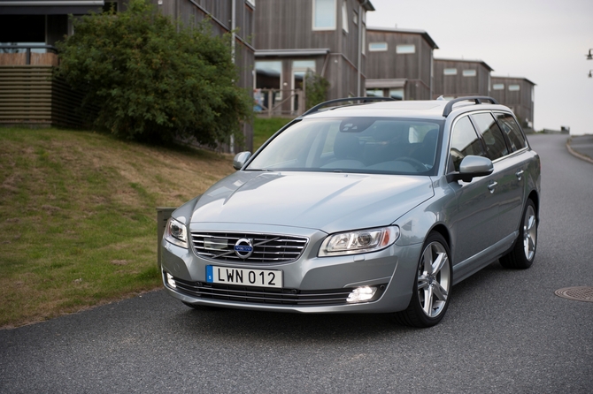 Volvo V70 D4 Momentum Dynamic Volvo V70 D4 Momentum Dynamic