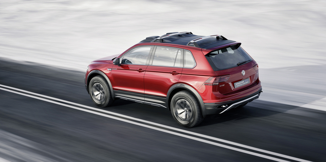 In hybrid mode the vehicle has a range of 933km In hybrid mode the vehicle has a range of 933km