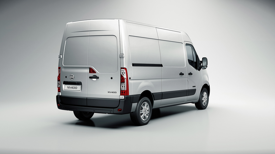 Nissan nv400 l2h3 Clearance