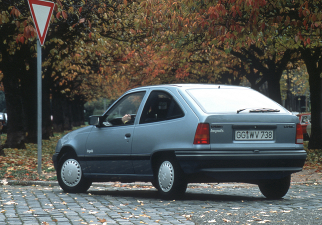 Opel Kadett 1.4i Opel Kadett 1.4i