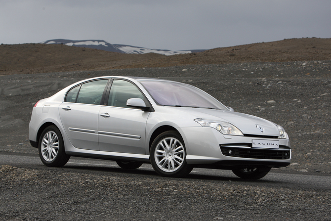 Renault Laguna III 2.0 dCi 150cv Initiale Automatic FAP Renault Laguna III 2.0 dCi 150cv Initiale Automatic FAP