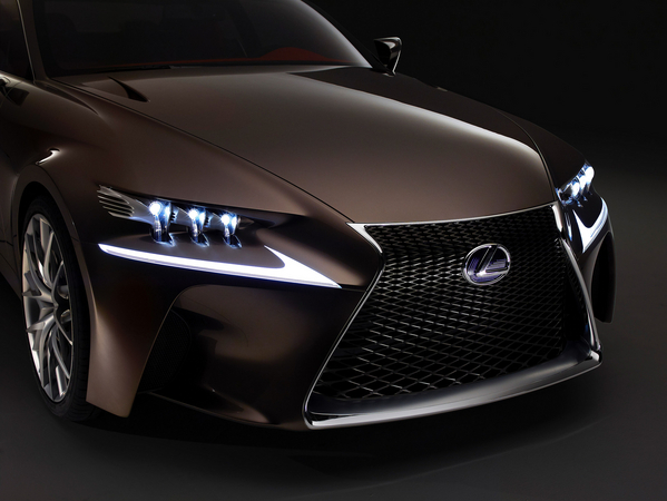 Lexus revela LF-CC e LS para a Europa em Paris Lexus revela LF-CC e LS para a Europa em Paris