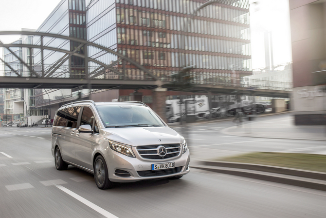 Mercedes-Benz V 220 CDI Mercedes-Benz V 220 CDI