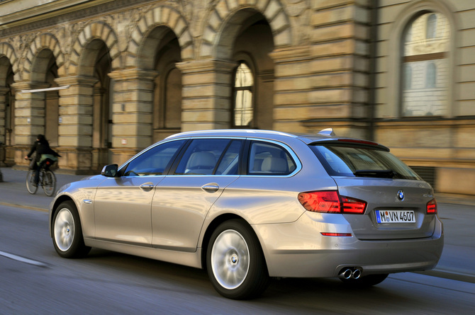 BMW 520d Touring Automatic BMW 520d Touring Automatic