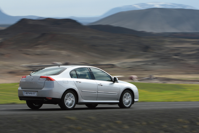 Renault Laguna III 2.0 dCi 150cv Initiale Automatic FAP Renault Laguna III 2.0 dCi 150cv Initiale Automatic FAP