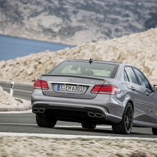 It is also the first time that a 4Matic version will be offered