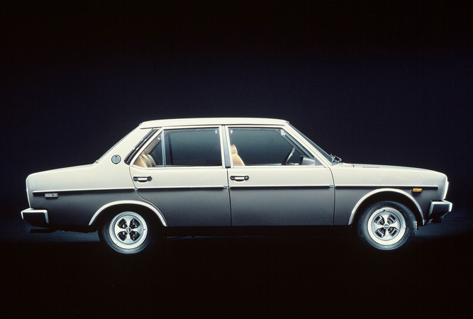 Fiat 131 Supermirafiori 1300 4door saloon share tell a friend