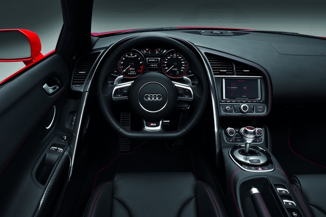 Audi R8 Gets Refresh, New Top V10 Plus Model Audi R8 Gets Refresh, New Top V10 Plus Model