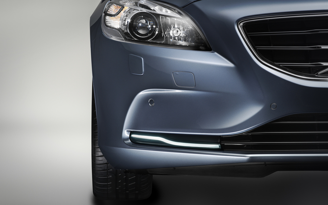 Volvo Officially Unveils V40 with Specs Volvo Officially Unveils V40 with Specs