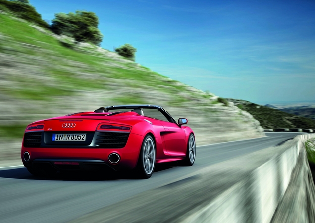 Audi R8 Gets Refresh, New Top V10 Plus Model Audi R8 Gets Refresh, New Top V10 Plus Model