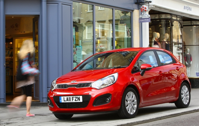 Kia Rio 1.2 CVVT EX Kia Rio 1.2 CVVT EX