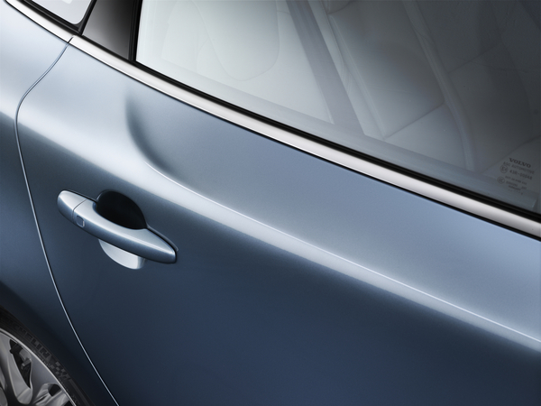 Volvo Officially Unveils V40 with Specs Volvo Officially Unveils V40 with Specs