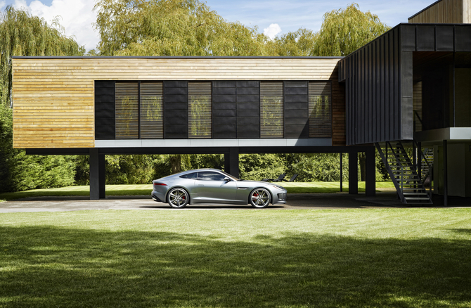 Jaguar C-X16 Jaguar C-X16