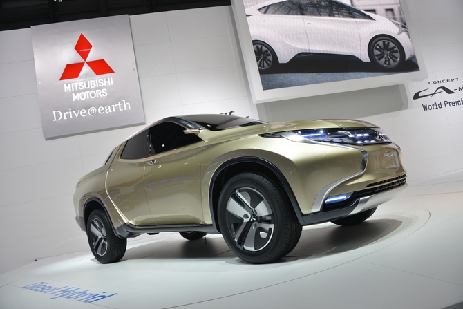 Mitsubishi GR-HEV Concept Mitsubishi GR-HEV Concept