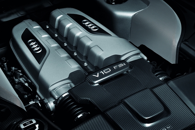 Audi R8 Gets Refresh, New Top V10 Plus Model Audi R8 Gets Refresh, New Top V10 Plus Model