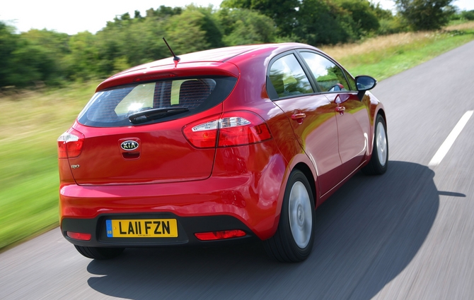 Kia Rio 1.2 CVVT LX Kia Rio 1.2 CVVT LX