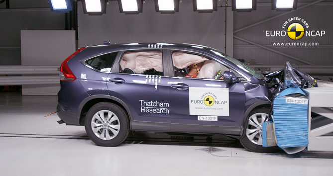 Honda CR-V erreicht 5 Sterne im Euro NCAP Crashtest Honda CR-V erreicht 5 Sterne im Euro NCAP Crashtest